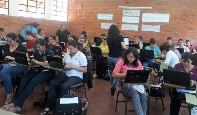 Casi 4.000 docentes acceden al Banco de Datos de Educadores Elegibles en la tercera prueba