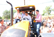ENTREGA DE TRACTOR AGRÍCOLA CON SUS IMPLEMENTOS A PRODUCTORES DEL DISTRITO DE CAMBYRETA