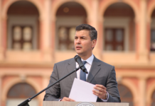 Petropar: las instituciones públicas deben estar al servicio de todos los paraguayos, enfatiza Peña