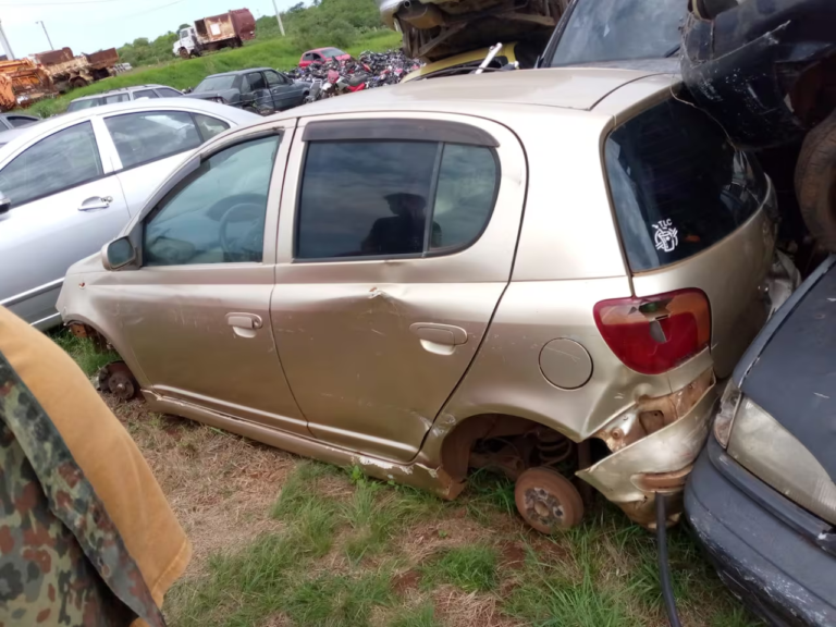 Mujer denuncia que su vehículo fue desmantelado en el corralón municipal de Encarnación