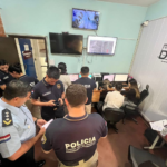 Imputan a policía que habría borrado 7 órdenes de captura de un hombre