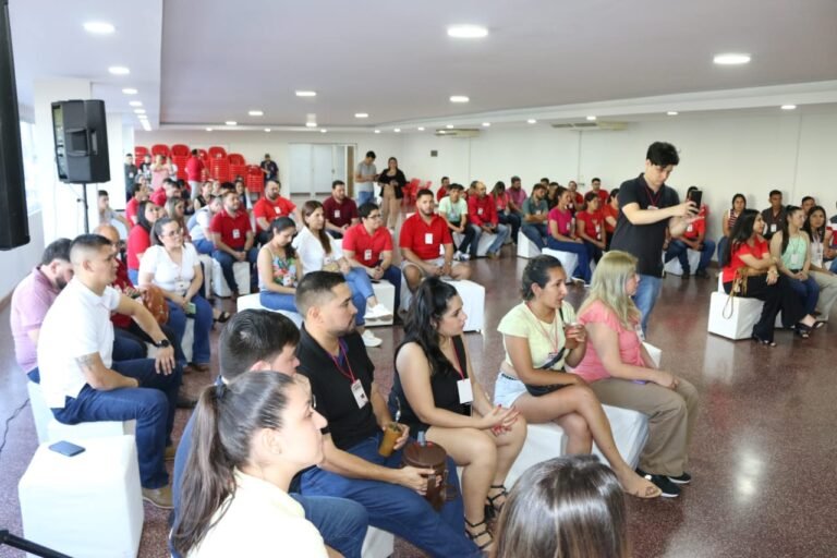 MULTITUDINARIO ENCUENTRO DE JÓVENES COLORADOS DE ITAPÚA