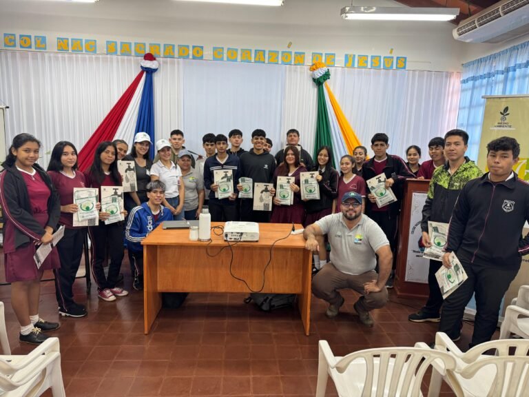 Charla sobre Plantación Ecológica en el Colegio Sagrado Corazón de Jesús Charla sobre Plantación Ecológica en el Colegio Sagrado Corazón de Jesús