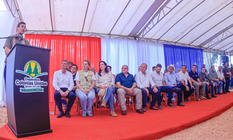 Gobierno analiza duplicación de la Ruta PY06 vía APP