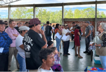 EBY inicia entrega de aporte financiero y víveres a pescadores de Itapúa