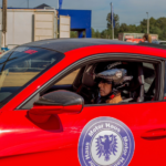 Piloto de 72 años muere durante una carrera en el autódromo Rubén Dumot