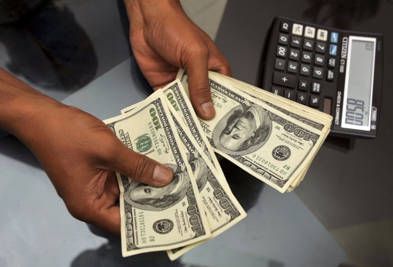 Presión al dólar seguirá, pero sin la celeridad que se dio entre agosto y octubre, estiman