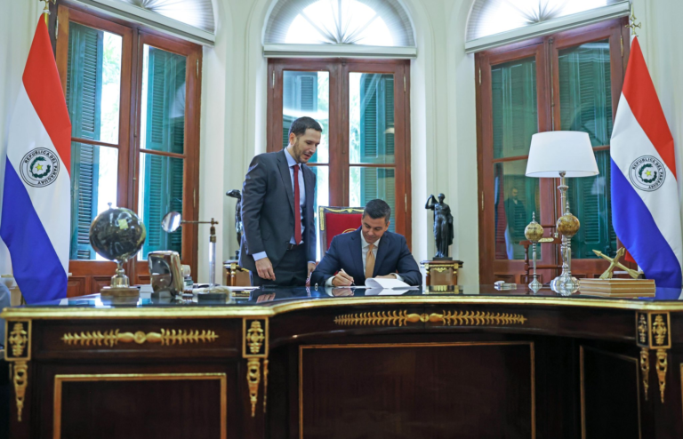 Ejecutivo promulga Ley del Presupuesto General de la Nación 2025