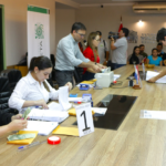 Beneficiarios de becas “Gobierno del Paraguay” recibieron segundo desembolso en Itapúa y Caazapá