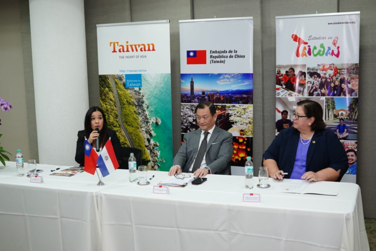 Taiwán lanza convocatoria de becas de grado y postgrado para el 2025