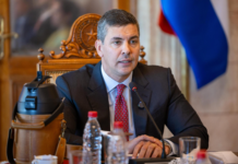 «Paraguay se mueve a un ritmo más acelerado que la región» y mejoró indicadores internos, asegura Peña