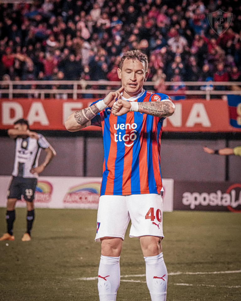 Cerro Porteño despidió a Fernando Fernández