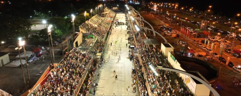 LA CAPITAL DEL CARNAVAL PARAGUAYO COMIENZA A VIBRAR CON SUS TRADICIONALES CORSOS.
