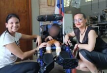 DEFENSORÍA DEL PUEBLO LOGRA ENTREGA DE SILLA POSTURAL STIL PARA NIÑO DE 2 AÑOS MEDIANTE AMPARO