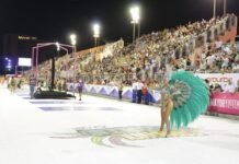 Más de 12 mil personas vibraron en la primera noche del Carnaval Encarnaceno