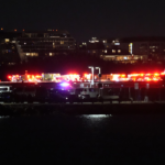 Momento del choque de un avión de pasajeros contra un helicóptero en EE.UU.