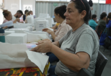 MEC prosigue con la recepción y control de útiles para lo kits escolares