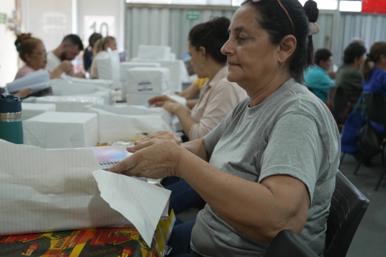 MEC prosigue con la recepción y control de útiles para lo kits escolares MEC prosigue con la recepción y control de útiles para lo kits escolares