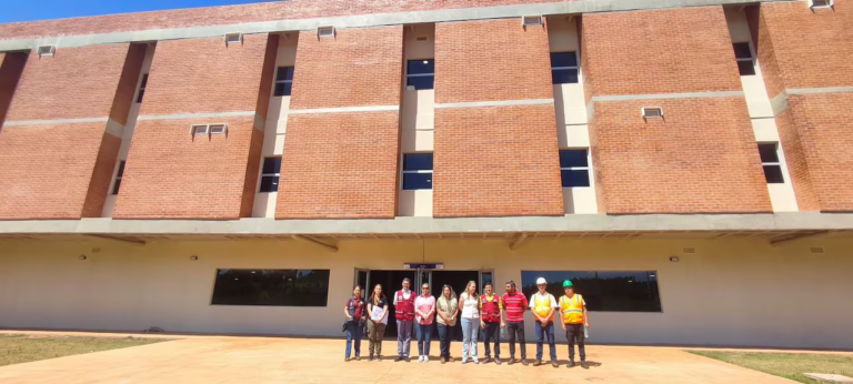 Salud contratará a 2.100 funcionarios para el Hospital General del Sur