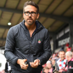 El grupo inversor de Ryan Reynolds compra un club de fútbol en Colombia