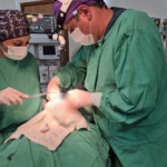 Exitosa cirugía dental de adolescente con 17 piezas fracturadas