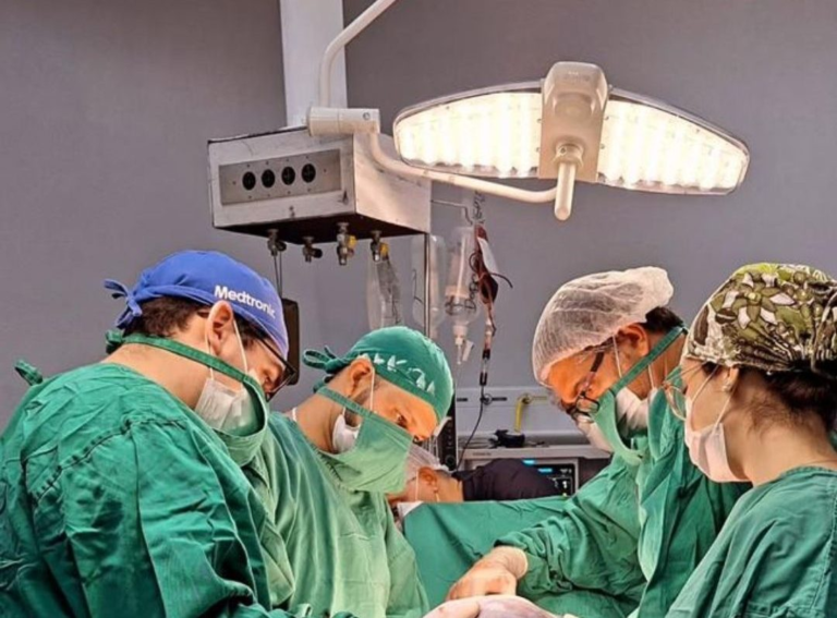 Cirugía exitosa en el INCAN: extirpan tumor abdominal de 22 kilos