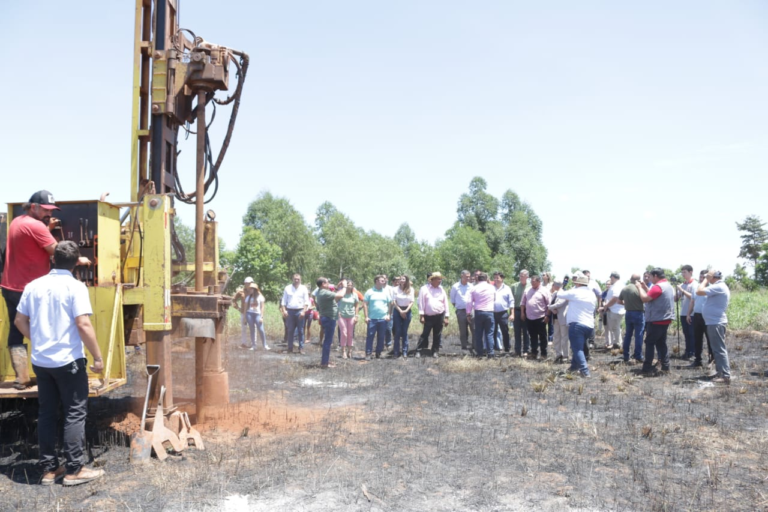 EBY proveerá agua potable a dos localidades de Alto Verá EBY proveerá agua potable a dos localidades de Alto Verá