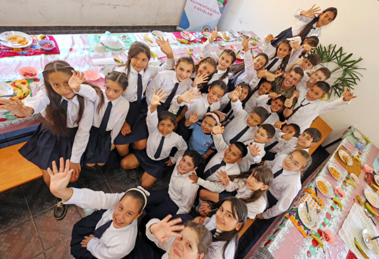 Hambre Cero está logrando mayor número de estudiantes matriculados para este año, afirma ministro