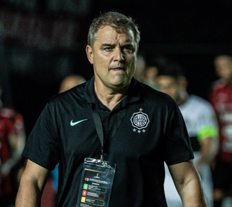 Olimpia obligado a pagar: FIFA aceptó parcialmente demanda de Diego Aguirre