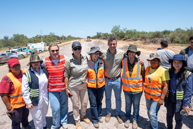 Autoridades verifican avances del Corredor Vial Bioceánico Autoridades verifican avances del Corredor Vial Bioceánico