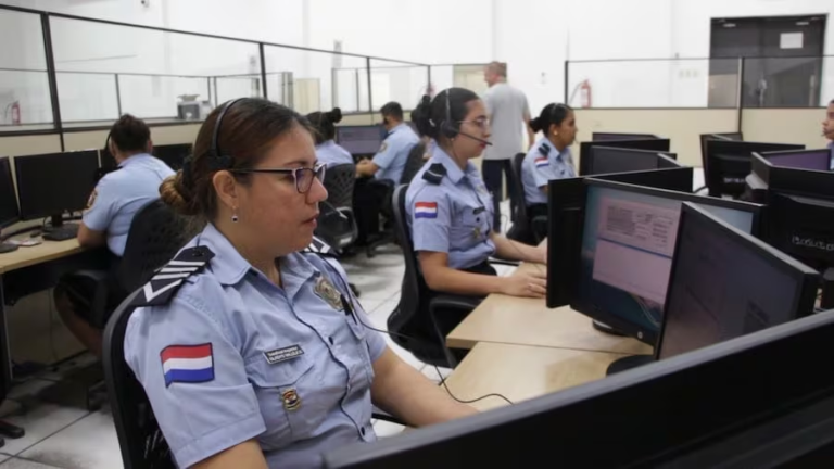 Sistema 911: de 1.732 llamadas, 951 no hablan y solo 427 eran emergencias reales