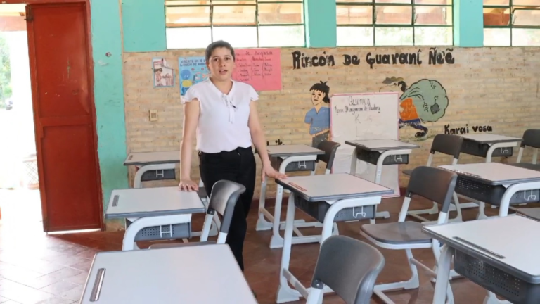 Distritos priorizados celebran renovación de los mobiliarios escolares