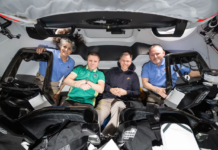 Regresan a la Tierra los astronautas varados hace nueve meses