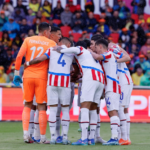 Paraguay quiere pegar el salto hacia el Mundial ante un Chile desesperado