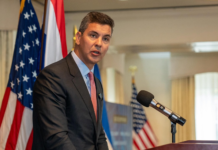 Aranceles de EE.UU afectan «en menor medida» a Paraguay, que mantiene un horizonte muy optimista, según presidente