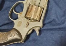 Estudiante de una institución educativa llevó una pistola