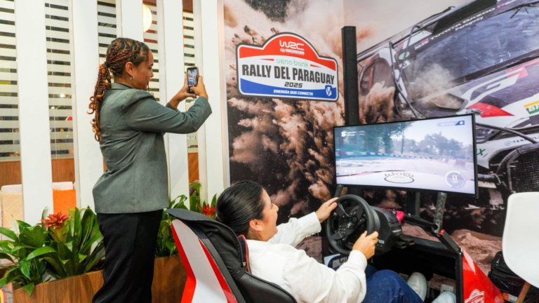 Paraguay presenta la adrenalina del World Rally Championship en feria de São Paulo