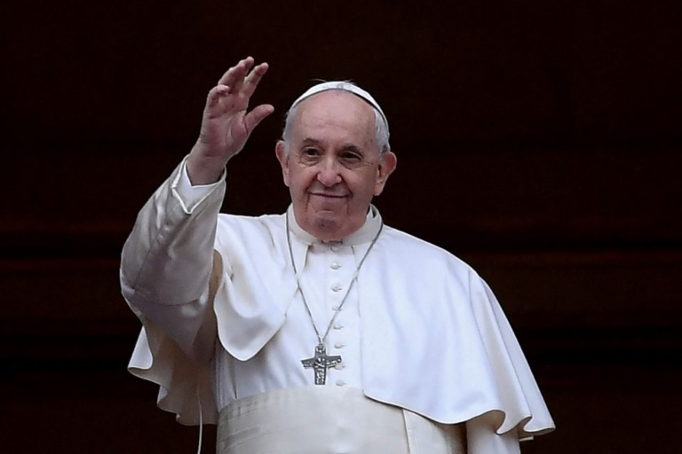 El Vaticano oficializó la causa de muerte del papa Francisco