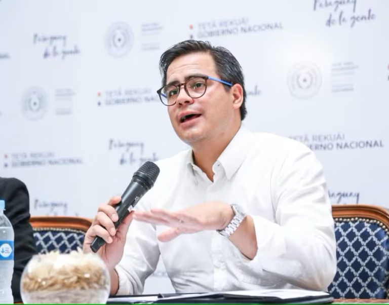 Suspenden registro de 10 carreras de Medicina
