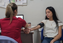 Salud fortalece atención integral a adolescentes en 18 regiones sanitarias del país