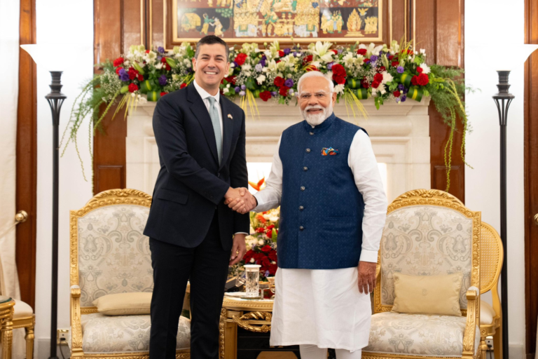 Presidente Peña y primer ministro indio abordan campos de alianza estratégica entre Paraguay e India Presidente Peña y primer ministro indio abordan campos de alianza estratégica entre Paraguay e India
