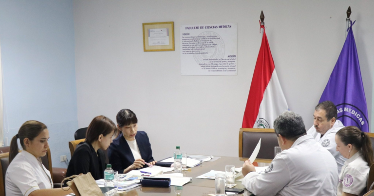 Representantes de Japón evalúan fortalecer el área materno infantil del Hospital de Clínicas