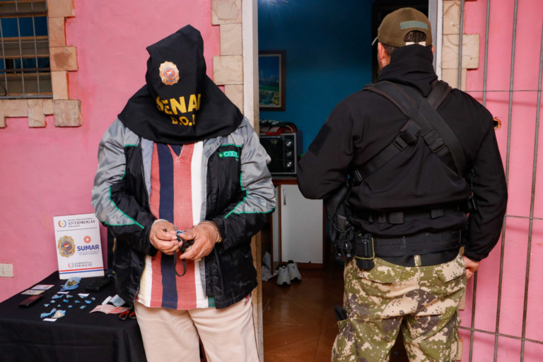 Detienen a adulto mayor que vendía combo tóxico de “chespi”
