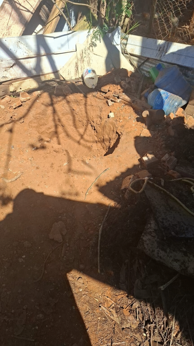 Hombre confesó que asesinó a su pareja y la enterró en el patio de la casa Hombre confesó que asesinó a su pareja y la enterró en el patio de la casa