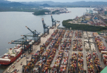 Aranceles del 50 % a productos brasileños entran en vigor