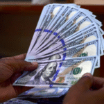 Dólar sigue a la baja: cotización va en “marcha atrás” y se ubica por debajo de G. 7.300