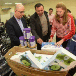 Fortalecen al Hospital Pediátrico “Niños de Acosta Ñu” con insumos médicos y sillas de ruedas