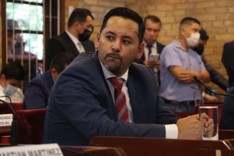 Tras destitución de Prieto, piden a Fiscalía indagar supuestos hechos de corrupción
