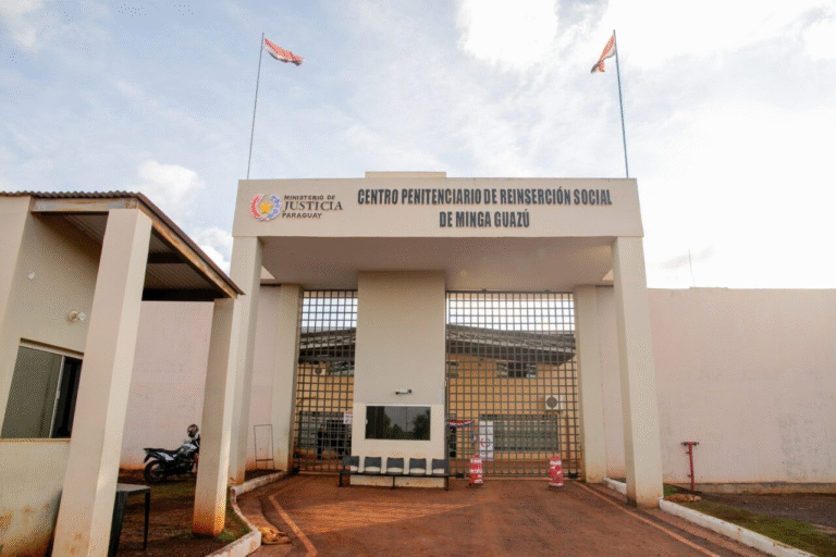 Ministerio de Justicia descarta existencia de túnel en penal de Minga Guazú
