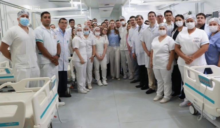 Salud Pública refuerza UTI del Hospital Nacional con más profesionales y 14 camas nuevas